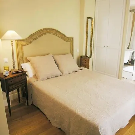Beautiful 2 Bdrm- In The Heart Of The Marais * Paris
